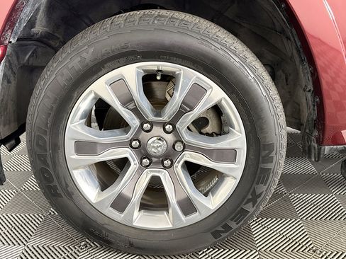 Used 2022 RAM 1500 Limited w/ Body Color Bumper Group AWD/4WD image 37
