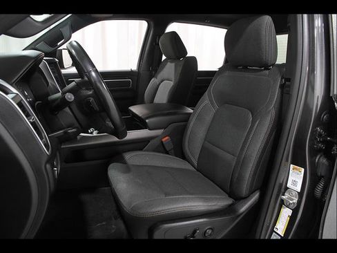 Used 2020 RAM 1500 Big Horn AWD/4WD image 5