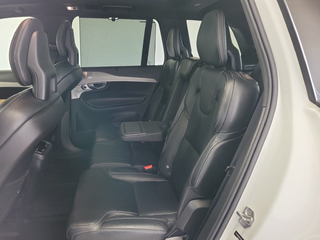 Used 2021 Volvo XC90 T6 R-Design w/ Advanced Package AWD/4WD image 14