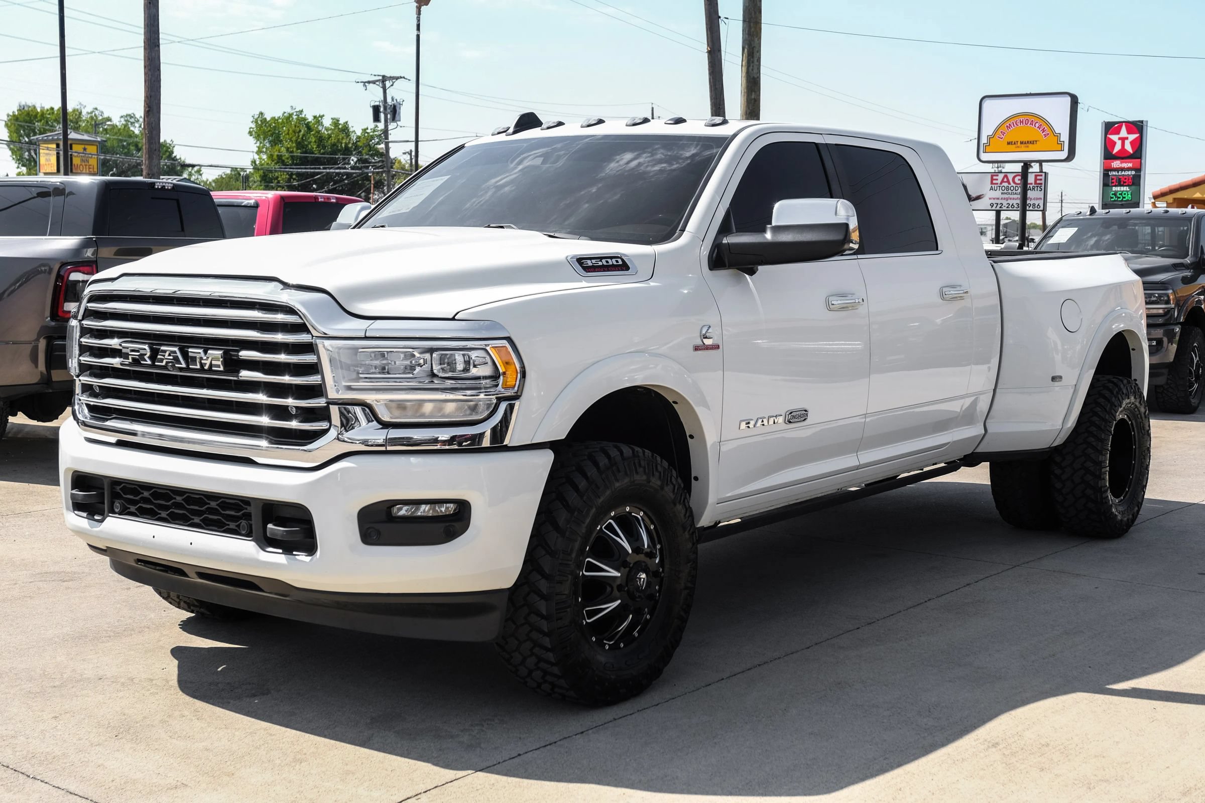 Used 2022 RAM 3500 Limited AWD/4WD image 5