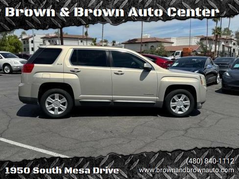 Used 2011 GMC Terrain SLE image 3