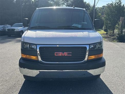 Used 2023 GMC Savana 2500 w/ Driver Convenience Package image 4