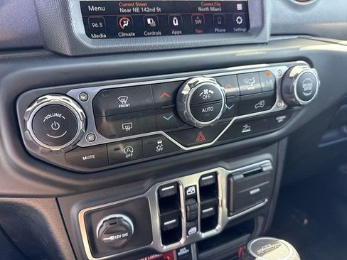 Used 2020 Jeep Gladiator Mojave AWD/4WD image 19