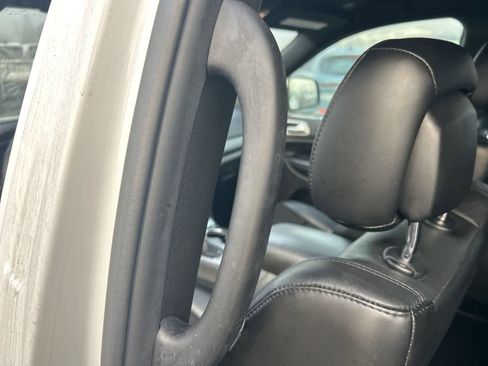 Used 2021 Jeep Grand Cherokee Laredo X image 23