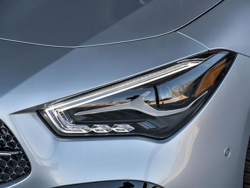 Certified 2025 Mercedes-Benz CLA 250 4MATIC image 5