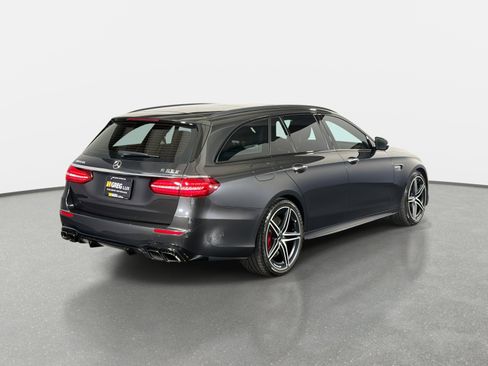 Used 2023 Mercedes-Benz E 63 AMG S image 3