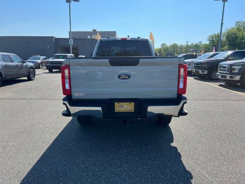 Used 2025 Ford F250 XLT AWD/4WD image 6