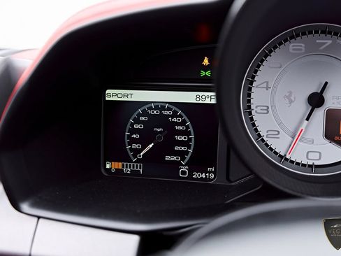 Used 2014 Ferrari 458 Spider RWD image 71