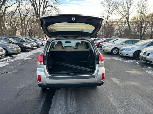 Used 2014 Subaru Outback 2.5i Premium image 14