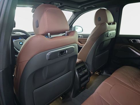 New 2026 BMW X5 sDrive40i image 11