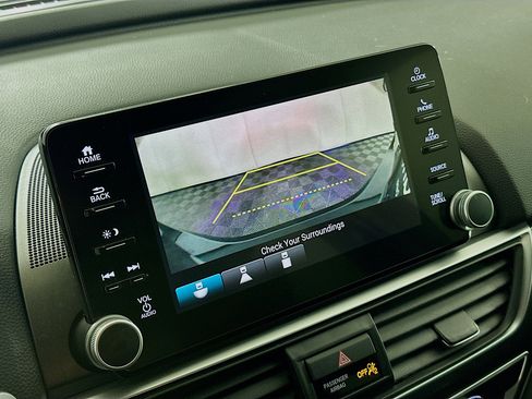 Used 2018 Honda Accord Sport image 21