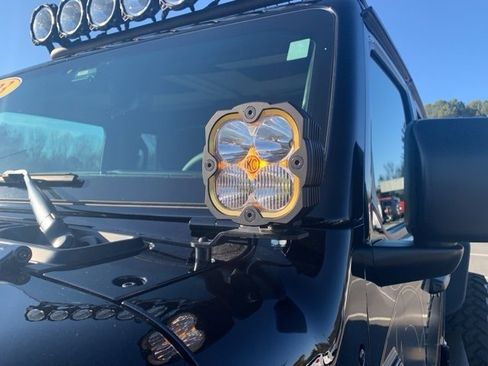 Used 2023 Jeep Gladiator Sport image 18