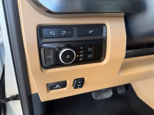 Used 2024 Ford F250 Lariat w/ Lariat Ultimate Package AWD/4WD image 17