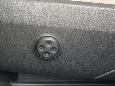 New 2026 Mercedes-Benz GLC 300 4MATIC image 22