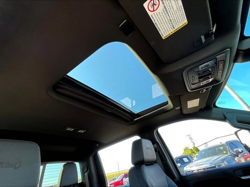 Used 2023 GMC Sierra 2500 AT4 w/ AT4 Premium Plus Package image 17