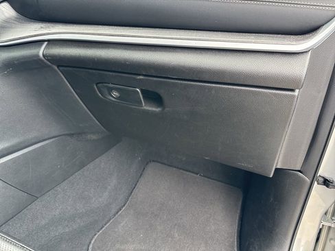 Used 2024 Jeep Grand Cherokee L Limited w/ Luxury Tech Group II image 20