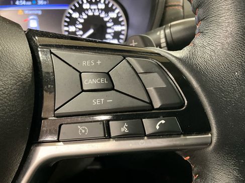 Used 2020 Nissan Altima 2.5 SR w/ Premium Package FWD image 11