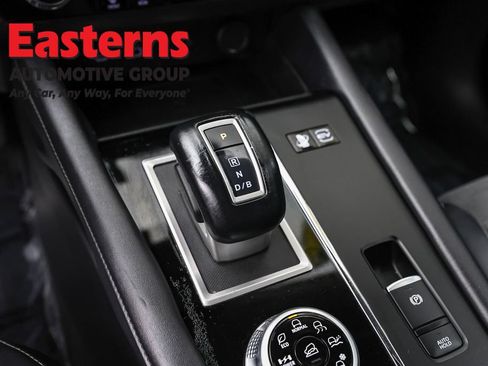 Used 2023 Mitsubishi Outlander SE AWD/4WD image 13
