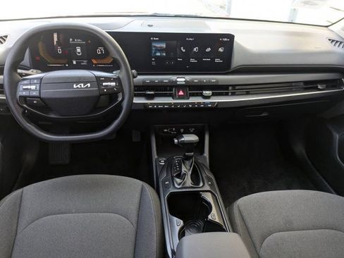 Used 2025 Kia K4 FWD image 27
