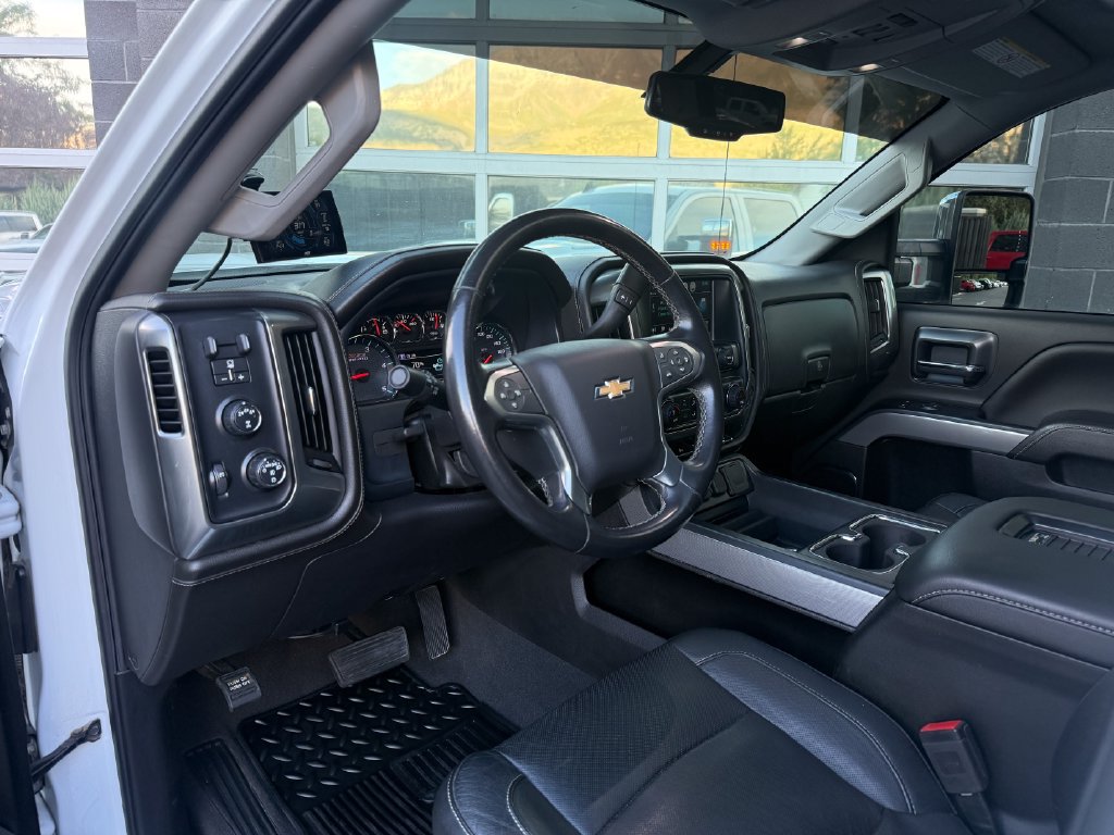 Used 2019 Chevrolet Silverado 2500 LTZ w/ Z71 Package, Off-Road AWD/4WD image 23