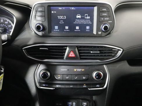 Used 2020 Hyundai Santa Fe SE image 27