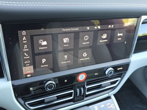 New 2026 Porsche Macan image 24