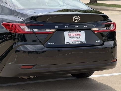 Used 2025 Toyota Camry LE FWD image 6