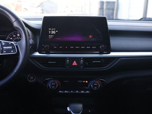 Used 2024 Kia Forte GT-Line w/ GT-Line Premium Package image 26