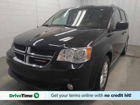 Used 2019 Dodge Grand Caravan SXT FWD image 1