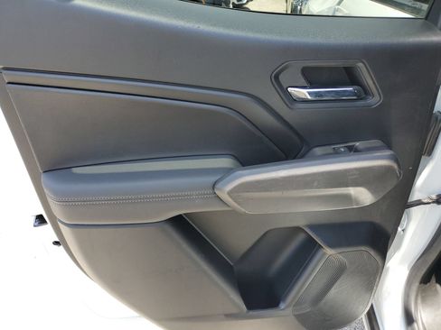 Used 2023 Chevrolet Colorado LT w/ LT Convenience Package RWD image 9