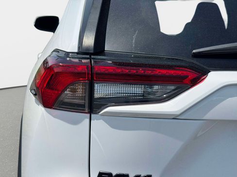Certified 2023 Toyota RAV4 XLE w/ Convenience Package AWD/4WD image 7