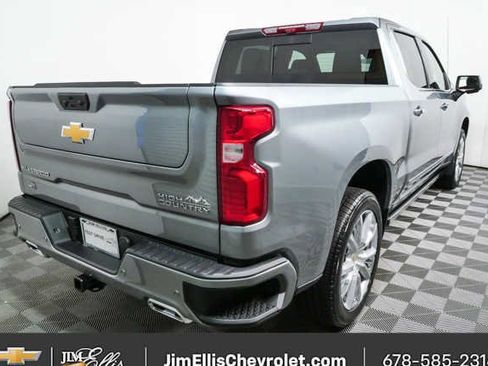 New 2026 Chevrolet Silverado 1500 High Country AWD/4WD image 3