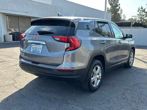 Used 2019 GMC Terrain SLE FWD image 3