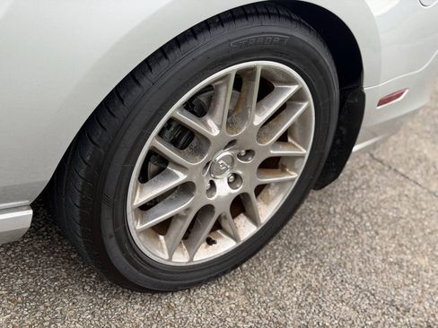 Used 2013 Ford Mustang Premium RWD image 32
