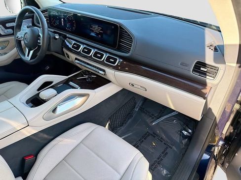 Used 2020 Mercedes-Benz GLE 350 4MATIC w/ AMG Line Exterior image 13