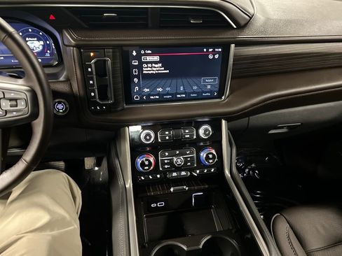 Certified 2024 GMC Yukon XL Denali image 24