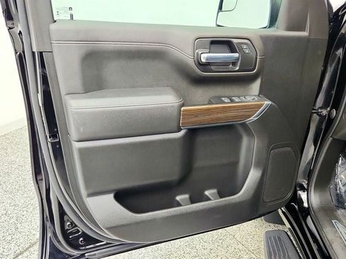 Used 2022 Chevrolet Silverado 1500 RST AWD/4WD image 10