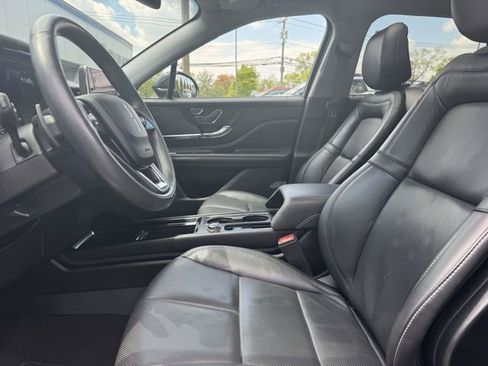 Used 2020 Lincoln Corsair AWD w/ Premium Package image 13