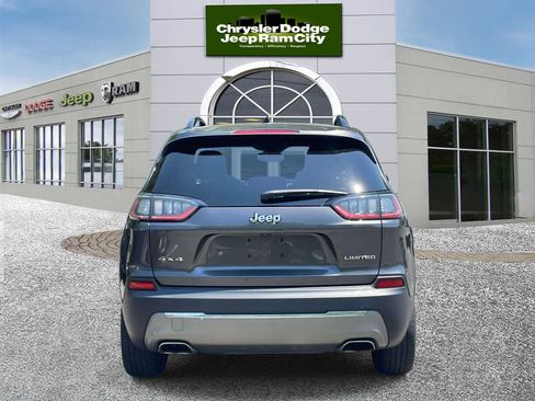 Used 2022 Jeep Cherokee Limited w/ Mopar Interior Package AWD/4WD image 7