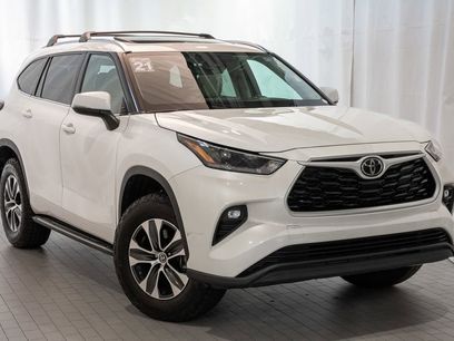 Used 2021 Toyota Highlander XLE