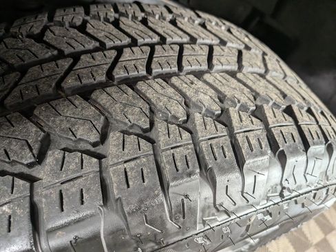 Certified 2024 GMC Canyon Denali image 14