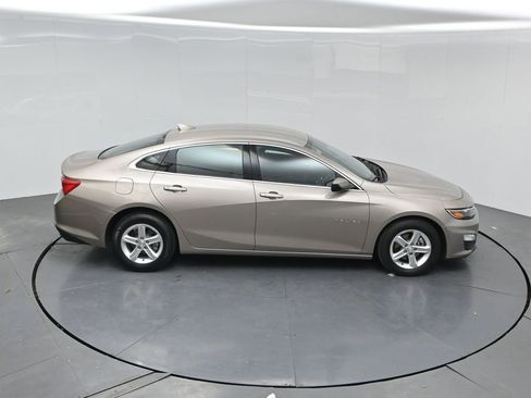 Used 2023 Chevrolet Malibu LT FWD image 34