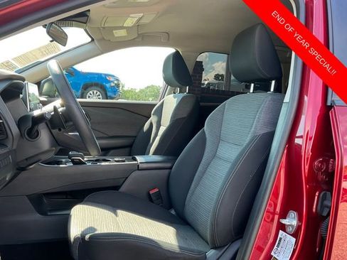 Used 2021 Nissan Rogue S image 10