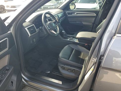 Used 2021 Volkswagen Atlas Cross Sport SEL image 18