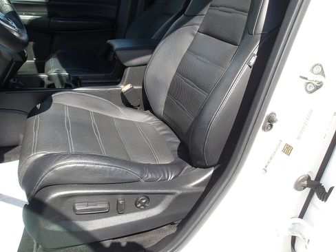 Used 2017 Honda CR-V EX-L image 10