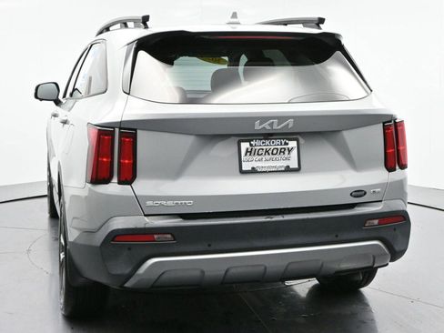 Used 2023 Kia Sorento SX Prestige AWD/4WD image 6