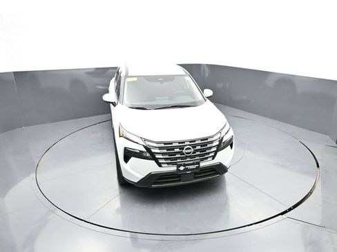 Used 2026 Nissan Rogue SV AWD/4WD image 39