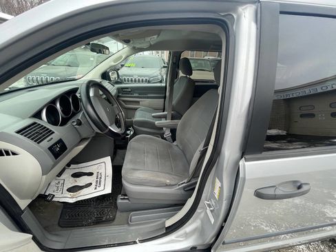 Used 2008 Dodge Grand Caravan SE w/ Entertainment Group 1 image 9