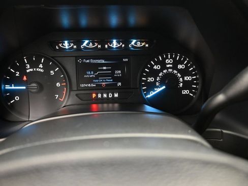 Used 2018 Ford F150 XL w/ Equipment Group 101A Mid RWD image 4