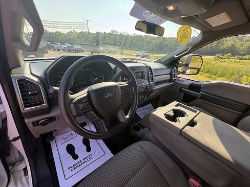 Used 2018 Ford F250 XLT AWD/4WD image 30